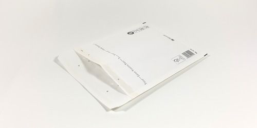 Kraft bubble mailers - white